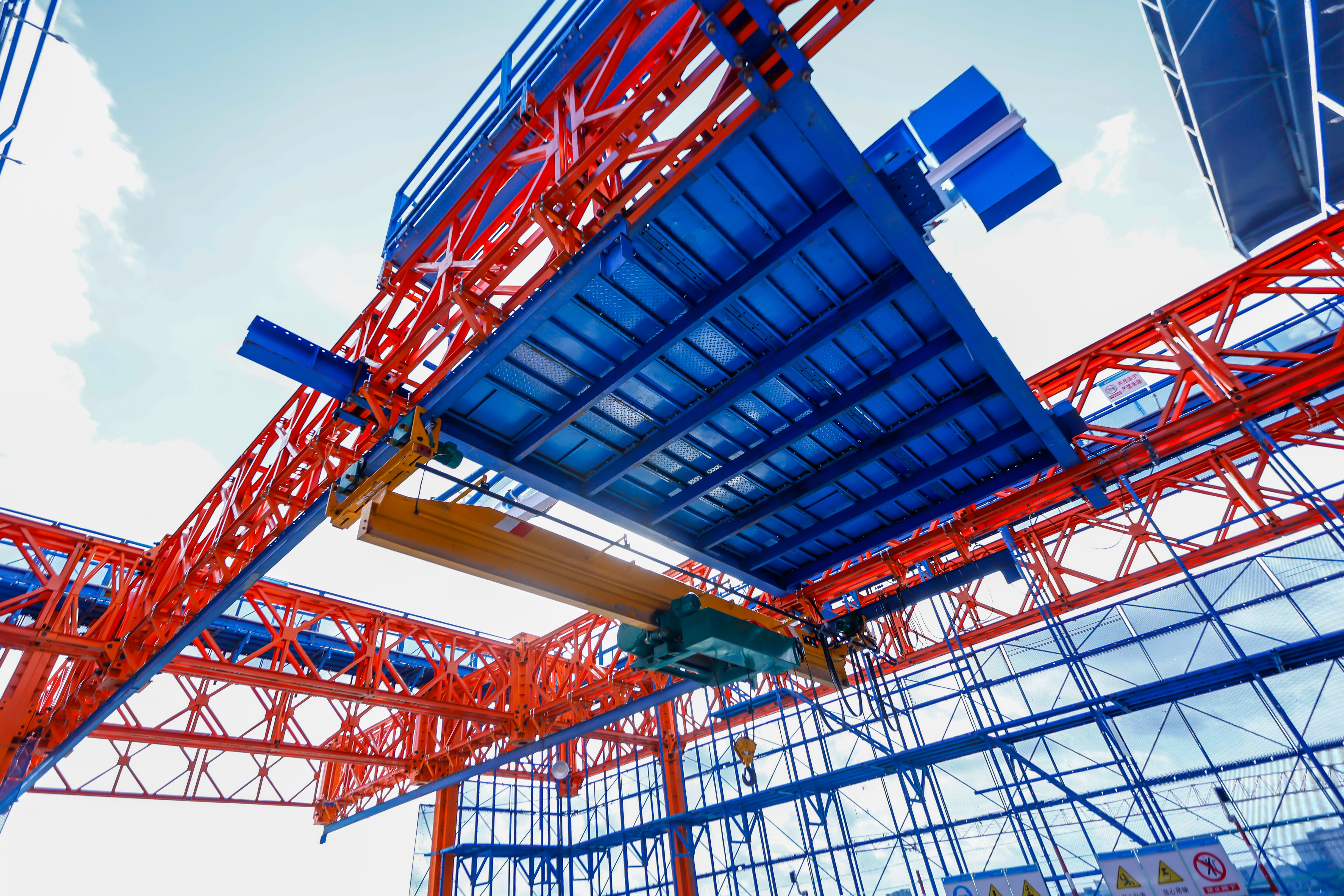 轻量化与高承载力1